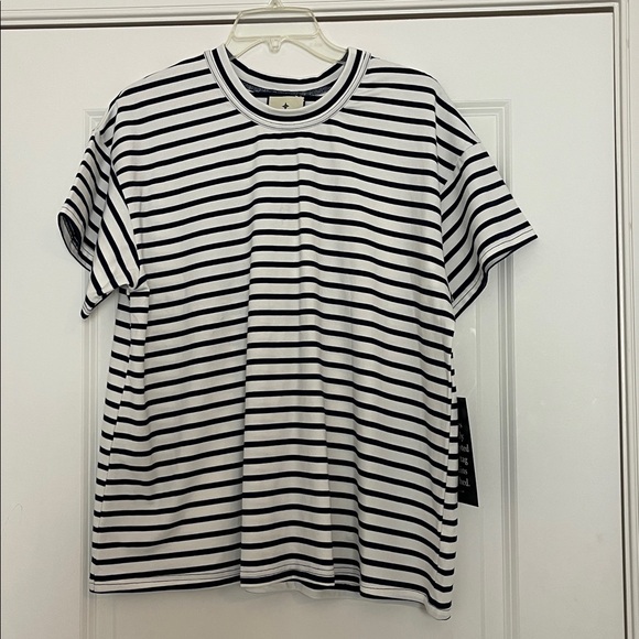 Tuckernuck Navy Blue Striped Presley Boyfriend Tee Large Preppy Minimalist New - Picture 5 of 11